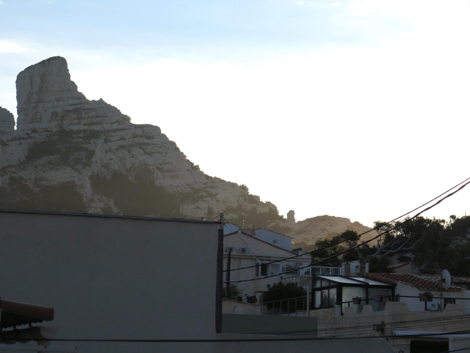 Maison De Village A 35 M Du Bord De Mer Marseille Luaran gambar